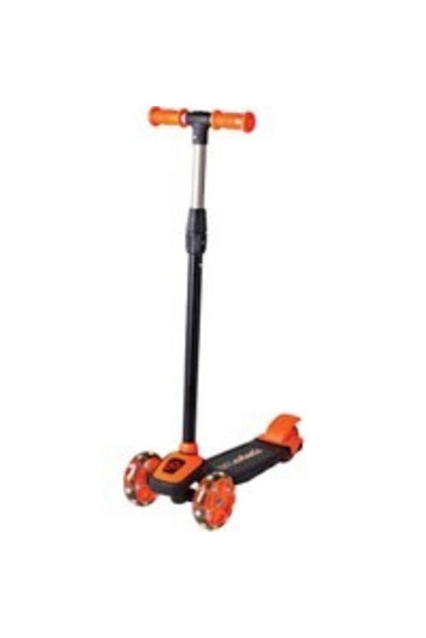 Orange 3 Wheel Cool Wheels Twist Scooter with LED Lights