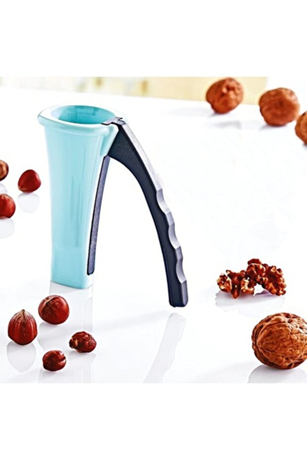 Plastic Walnut And Hazelnut Cracker