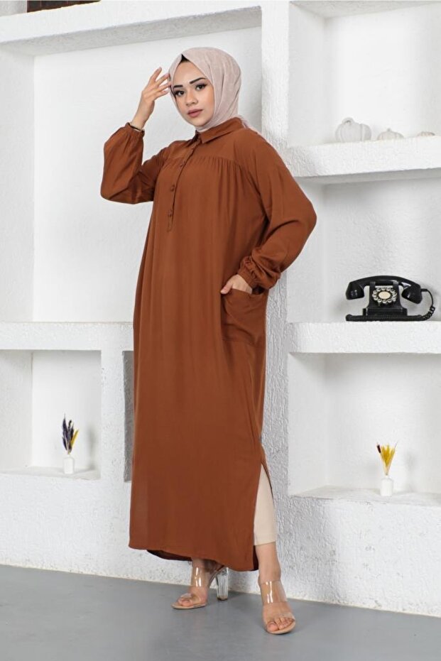 8222 تونيك كامل الطول باللون البني مع فتحة جانبية - 1