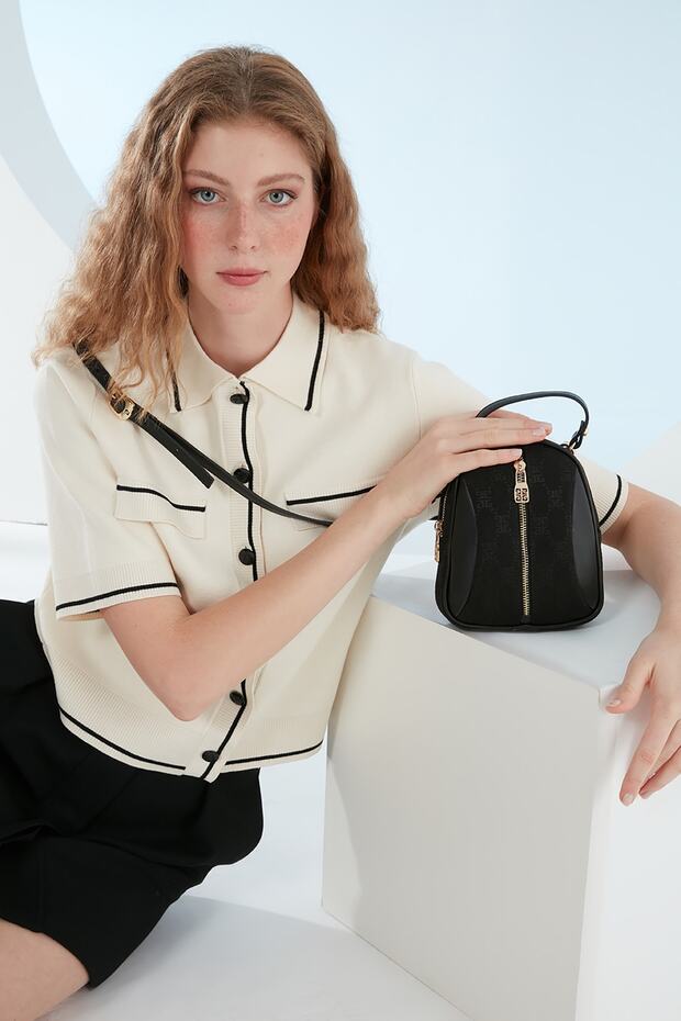 Black Women's Shoulder Bag 05PO23Y1662