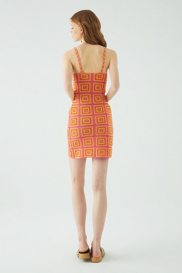 Rochie cu model geometric cu efect croșetat - 5