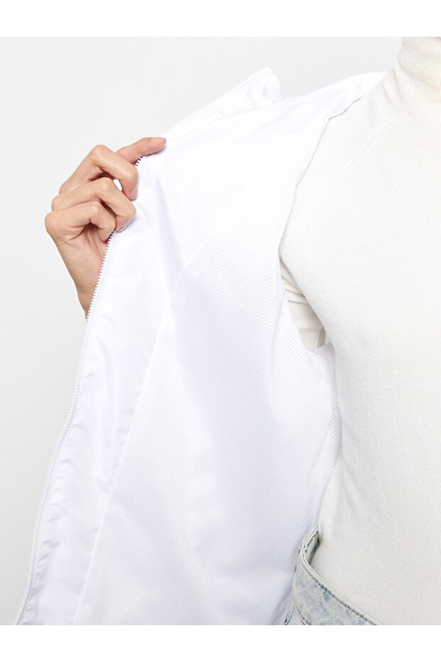 Einfarbiger, langärmliger Damen-Regenmantel mit Kapuze - 4