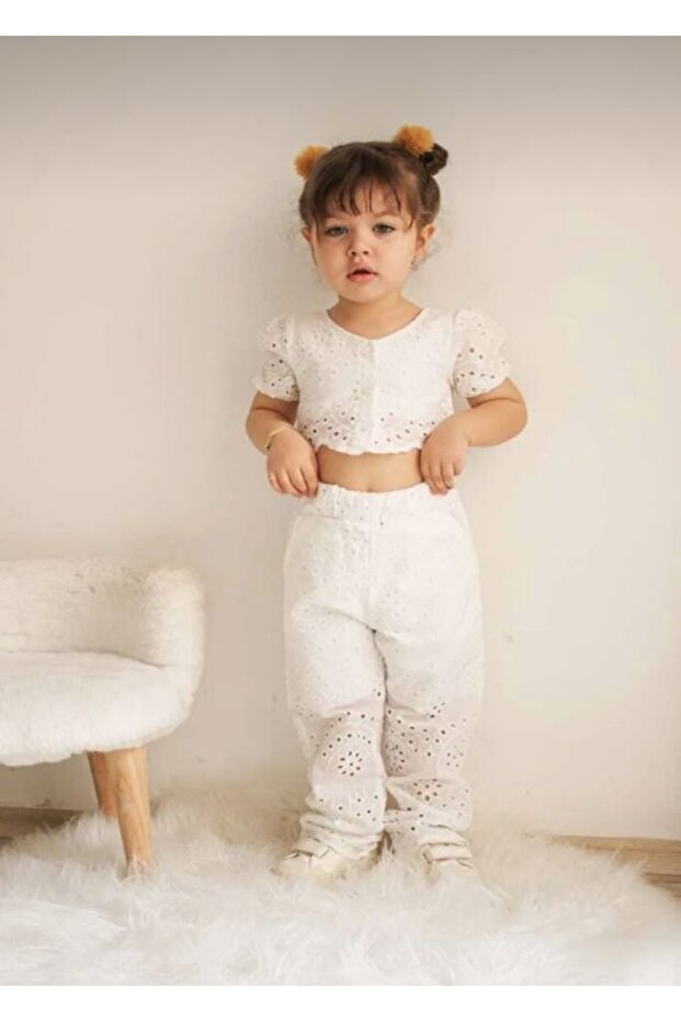 Girl's White Scallop Detailed Crop Set