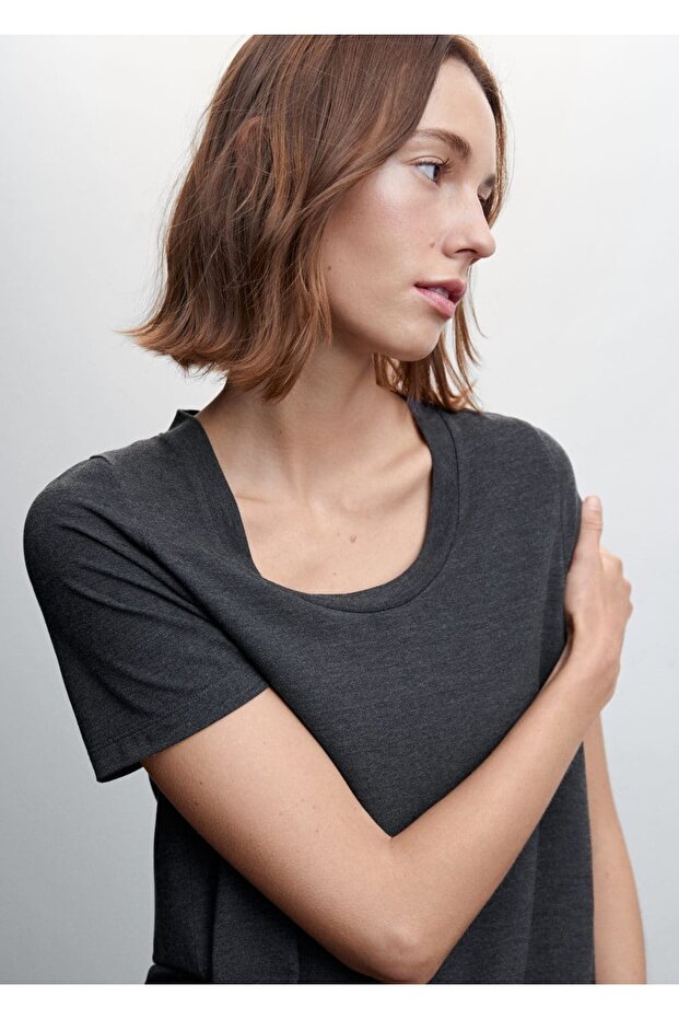 Rundhals-T-Shirt - 8