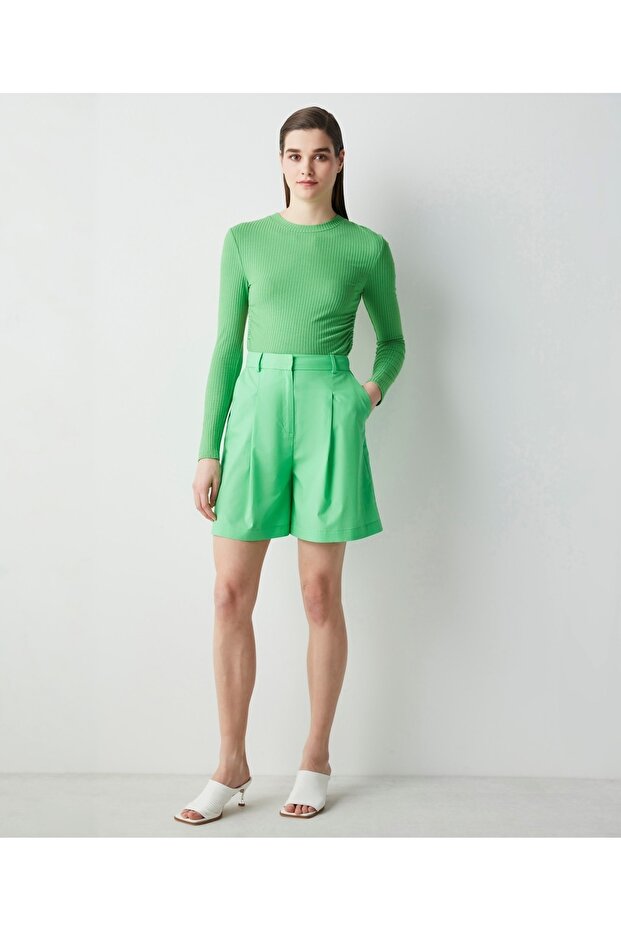 بلوزة منخفضة الظهر - 4