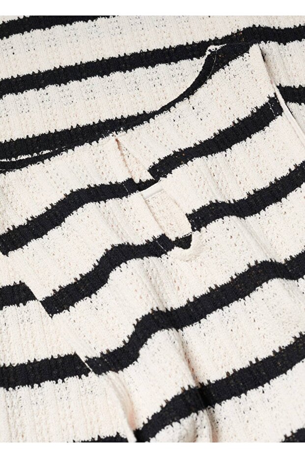 Gestreiftes Strickkleid - 5