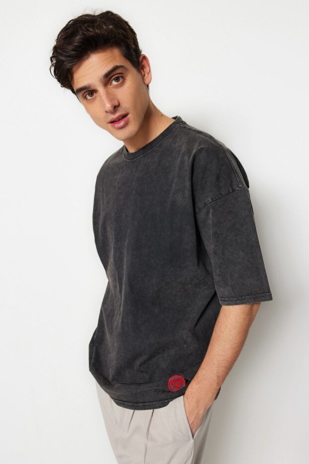 Büyük Beden Antrasit Oversize/Geniş Kesim Soluk Efekt %100 Pamuklu T-Shirt TMNSS23BF00000 - 9