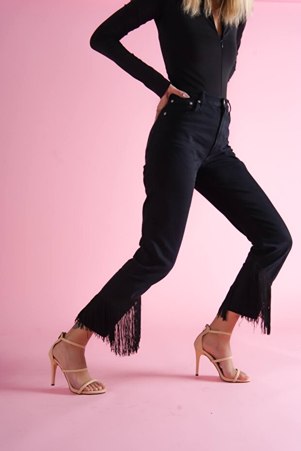 Oryo Nude Three-Stripe Heeled Shoes