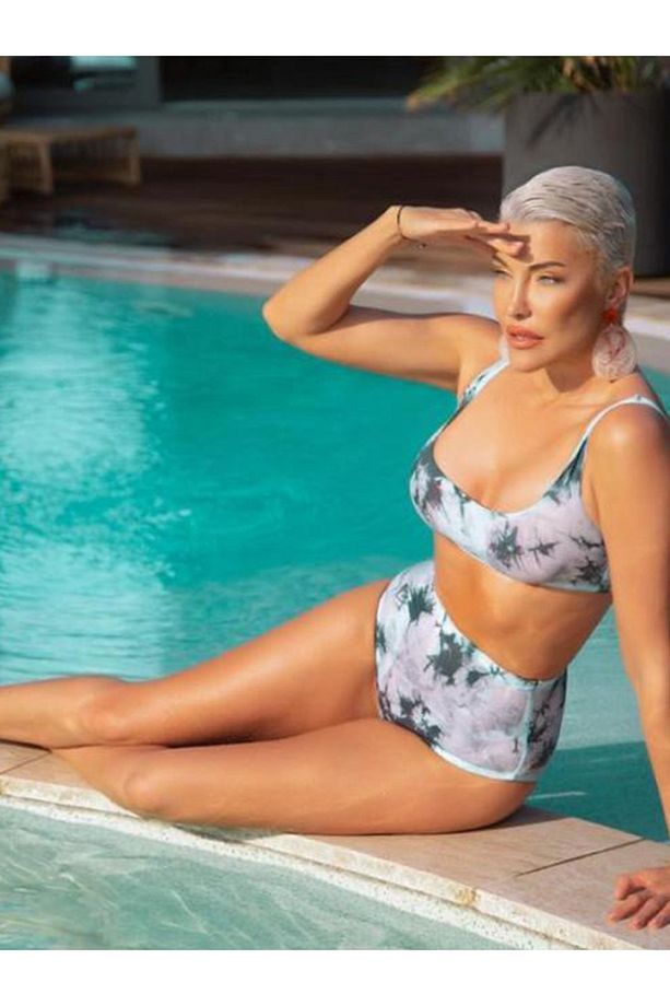 Kare Yaka Bikini Üstü - 1