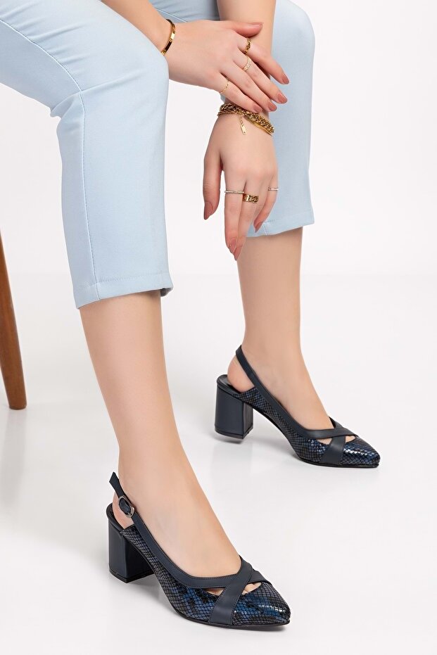 Genuine Leather Snake Pattern Detailed Heeled Shoes Şhn.0738