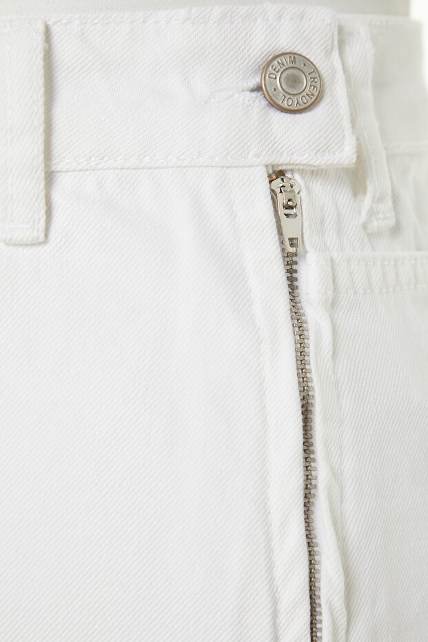 Beyaz Yırtmaçlı Denim Şort Etek TWOSS23SR00091 - 11