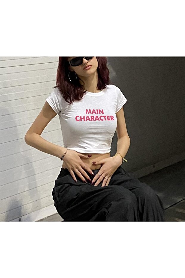 Main Character Printed White Crop