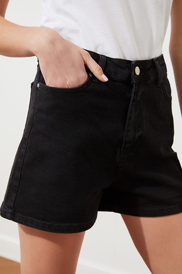 Siyah More Sustainable Yüksek Bel City Boy Comfort/Esnek Denim Şort TWOSS20SR0210 - 7