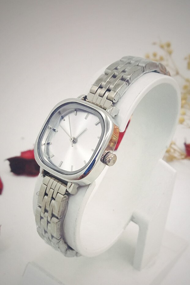 Silver Cord Silver Dial Women's Wristwatch