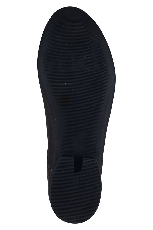 Μισά παπούτσια - 7