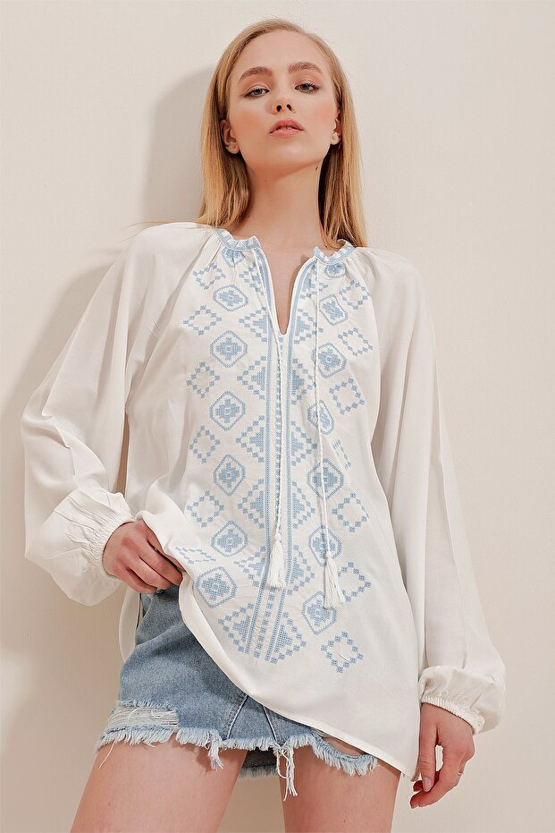 White Ethnic Embroidered Viscose Woven Blouse Alc-X10312