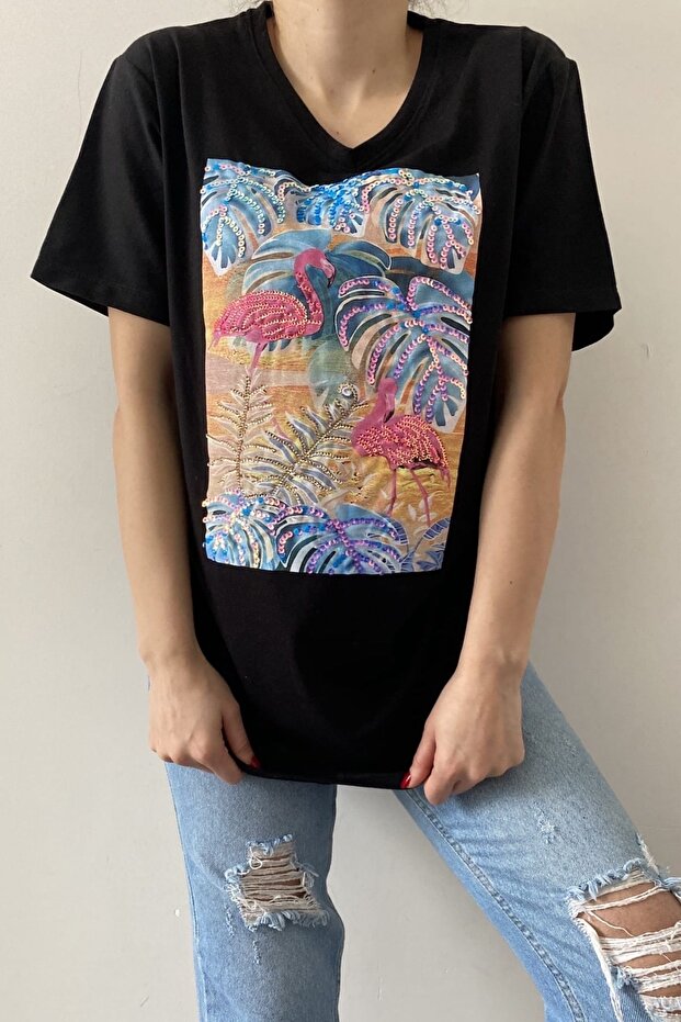 Women's Plus Size V-Neck Flamingo Sequin Embroidered Plus Size T-Shirt