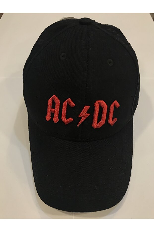 قبعة سوداء للجنسين مطرزة بالنص AC Dc