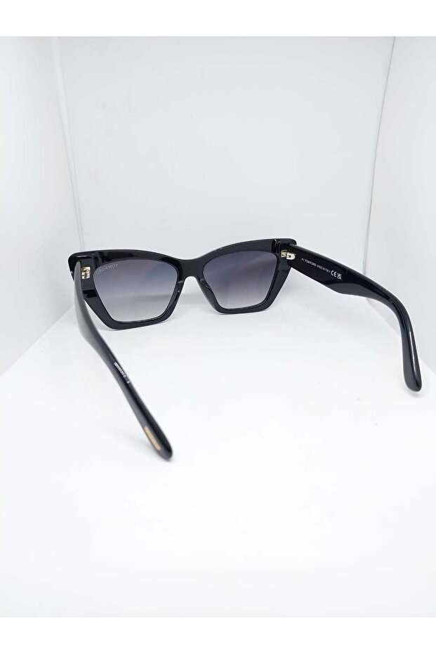 Tomford-871-01b - 3