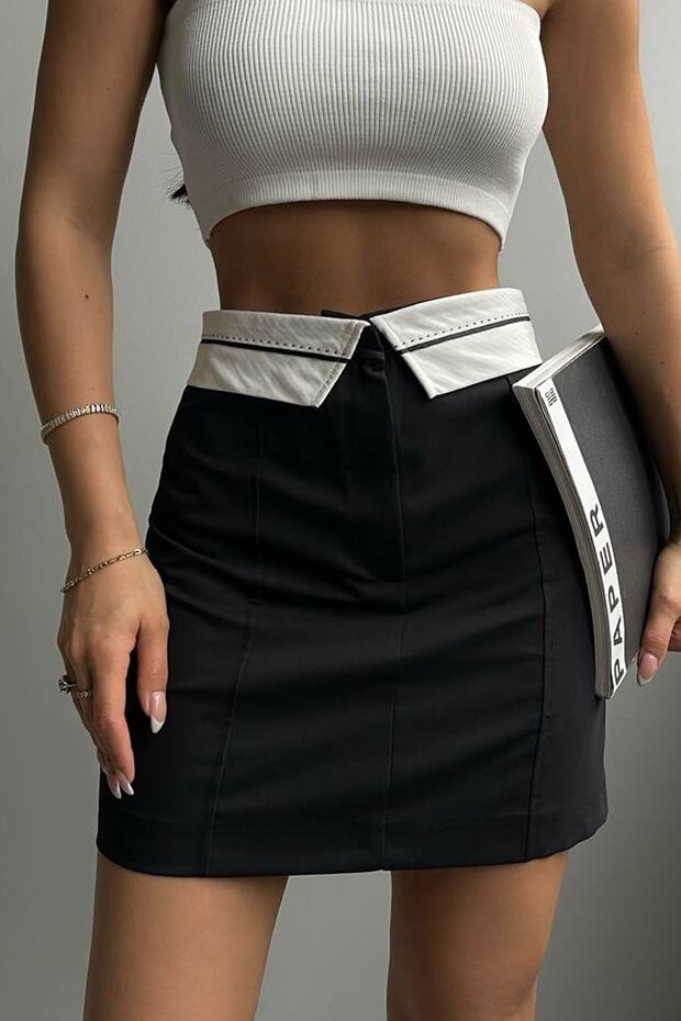 Women's Black Waist Folded Mini Skirt 23S02003