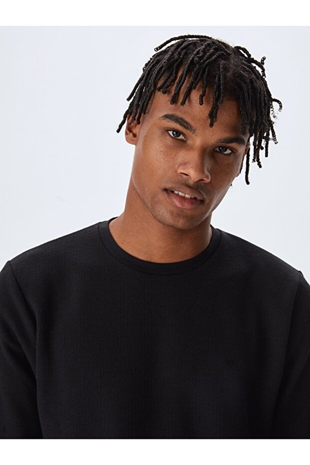 Bisiklet Yaka Siyah Sweatshırt - 1