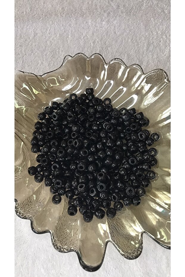 Black Plastic Beads 200pcs - 1