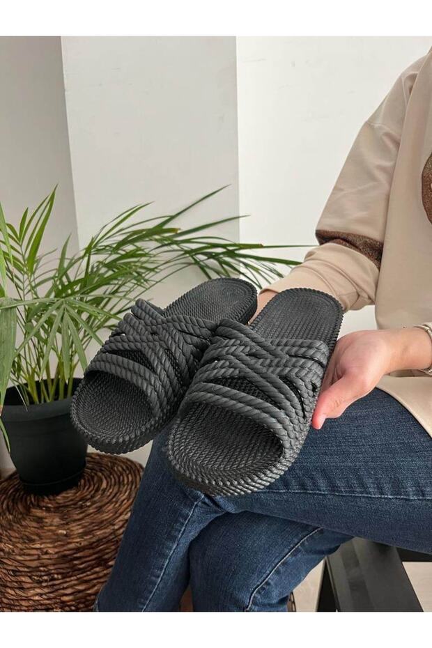 Knitted Straw Look Non-Slip Thick Sole Soft Flexible Slippers Beach Sea Pool Daily Slippers