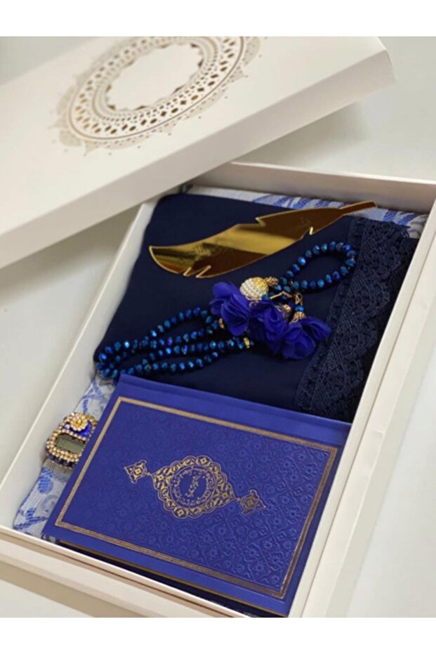 Dowry Prayer Rug Set - 1