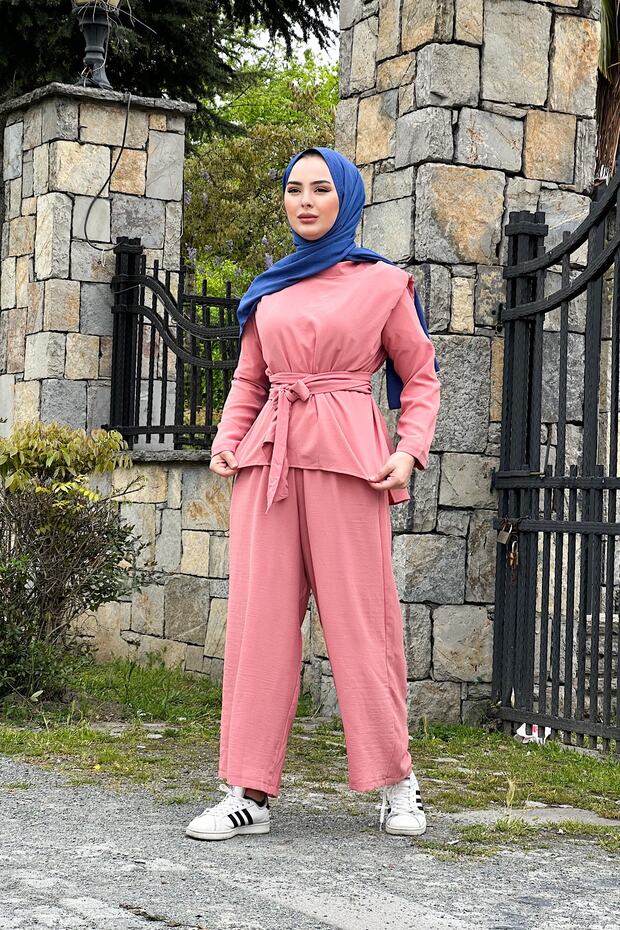 Women's Modest Suit with Padded Shoulders Shoulder Pads and Wide Legs