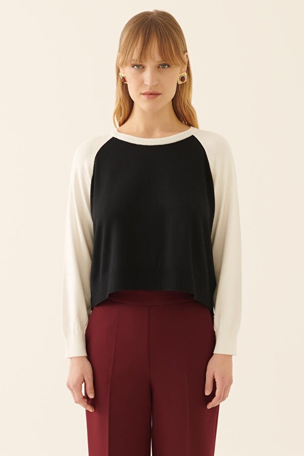 Illas Black Ecru Color Women's Knitwear Blouse