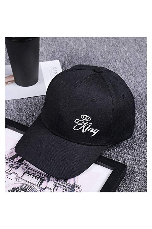 قبعة بيسبول King Basic مكتوبة بخط اليد - 1