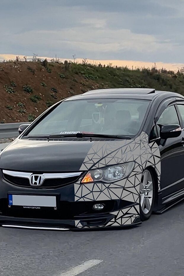 Light Gray Triangle Cut Camouflage Car Covering Foil 1 Square Meter (Glossy Foil Model)
