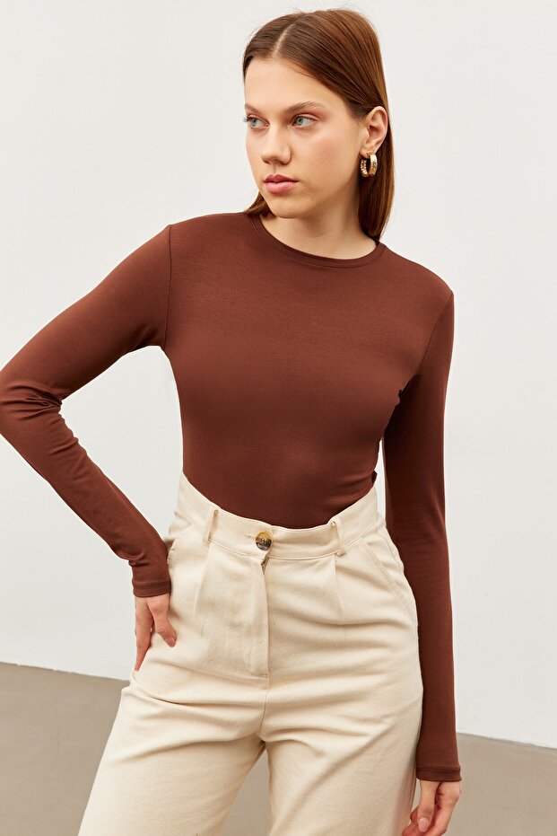 Women's Bitter Brown Crew Neck Body