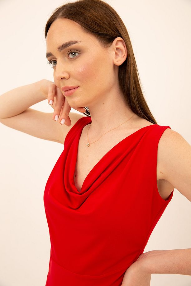 Kırmızı Degaje Yaka Kloş Elbise - 6