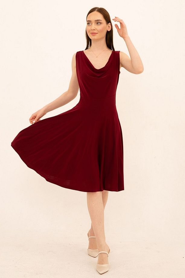 Bordo Degaje Yaka Kloş Elbise - 1