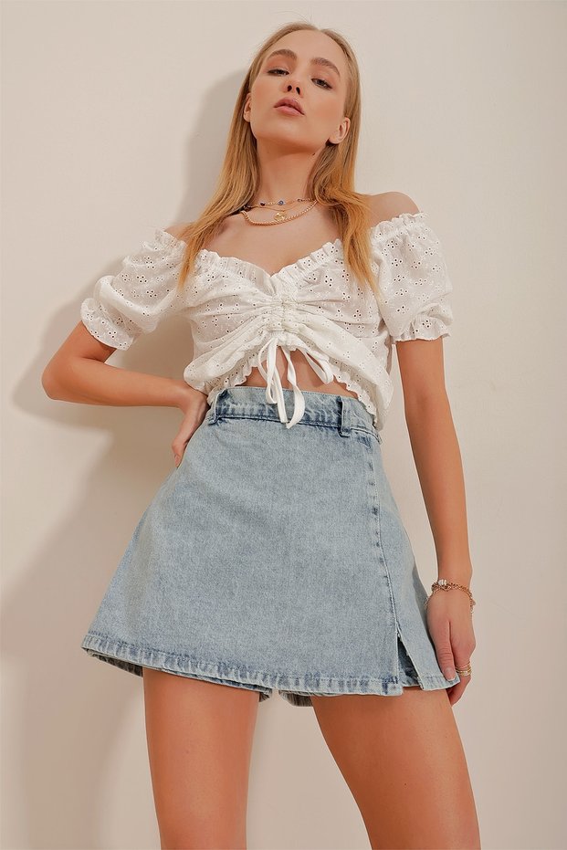 Women's Blue Slit Detailed Side Zipper Jean Shorts Skirt ALC-X10373