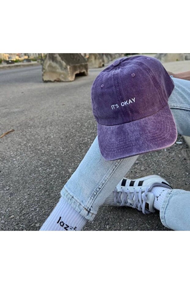 قبعة بيسبول مغسولة من It's Okay