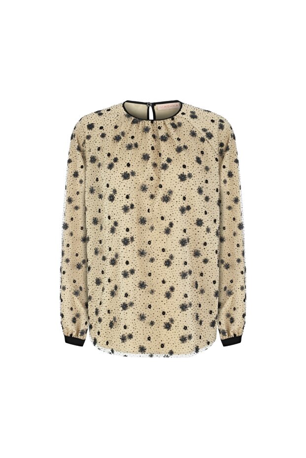 بلوزة تول مطرزة - 3