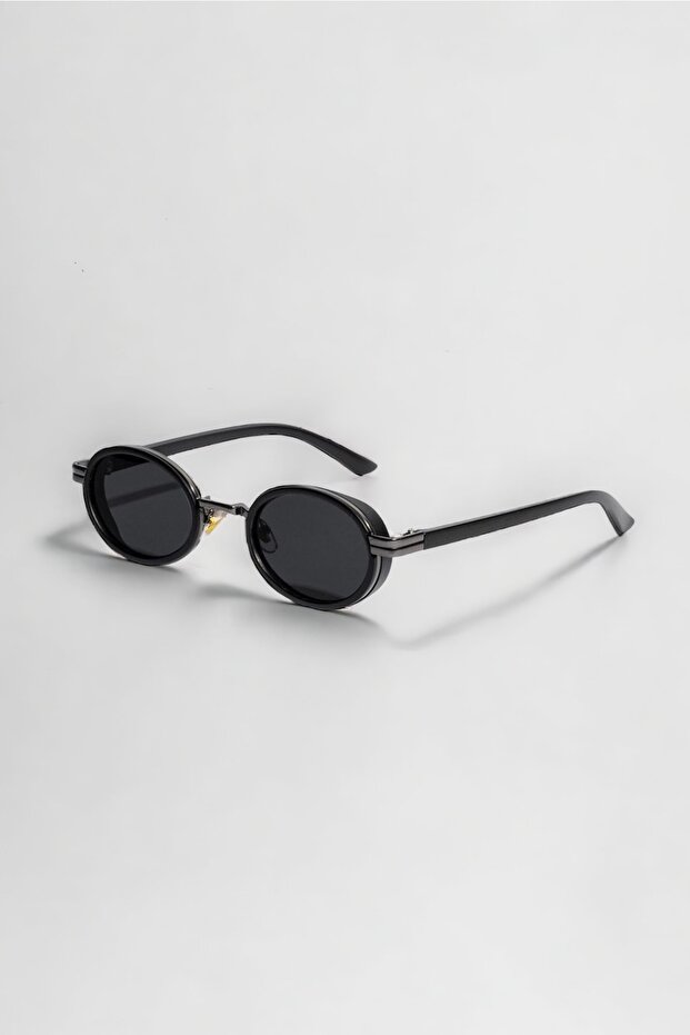 Dina Round Sunglasses Unisex Black Oval Framed / Coolandbetter