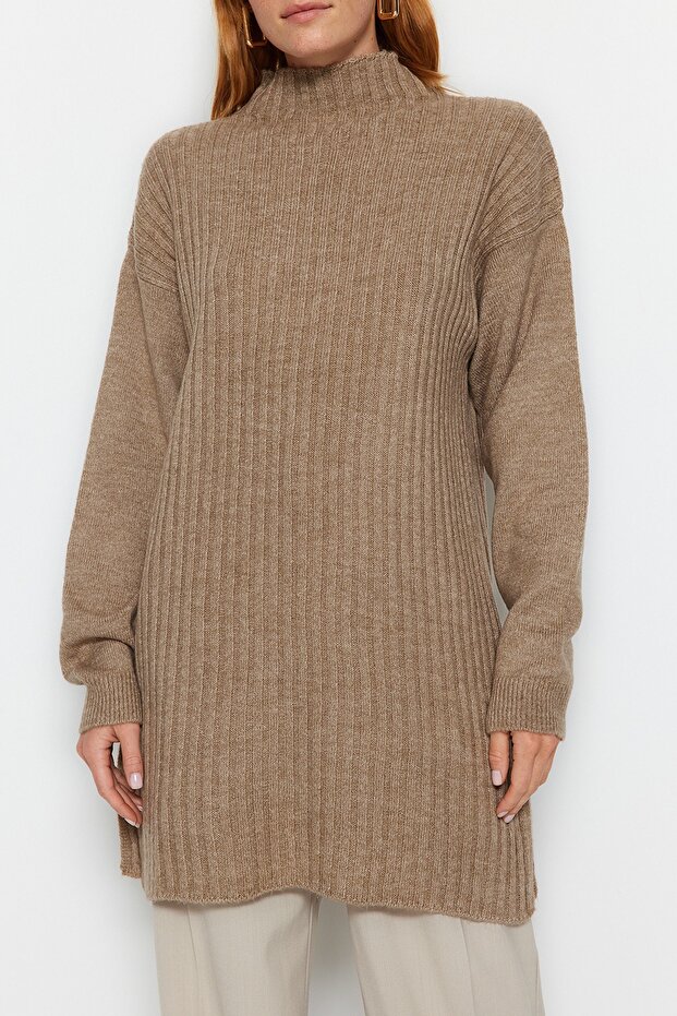 Nerzfarbener Cord-Strickpullover mit hohem Kragen TCTAW24AK00013 - 6