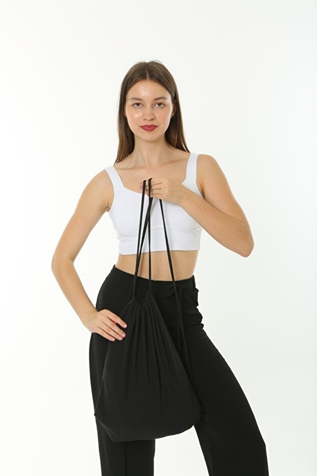 حقيبة ظهر برباط باللون الأسود - 6