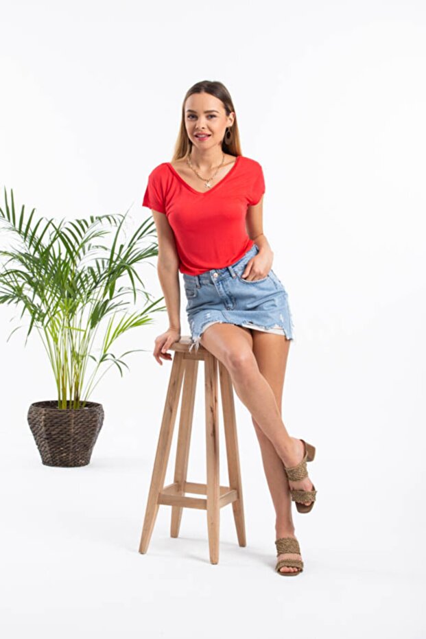 Kadın Kırmızı V Yaka Basic Tshirt