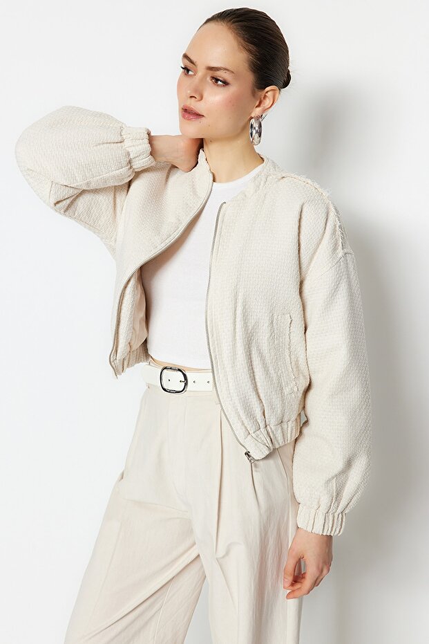 Oversize'owa kurtka typu bomber z tweedu w kolorze ecru - Twoss23Mo00052 - 2