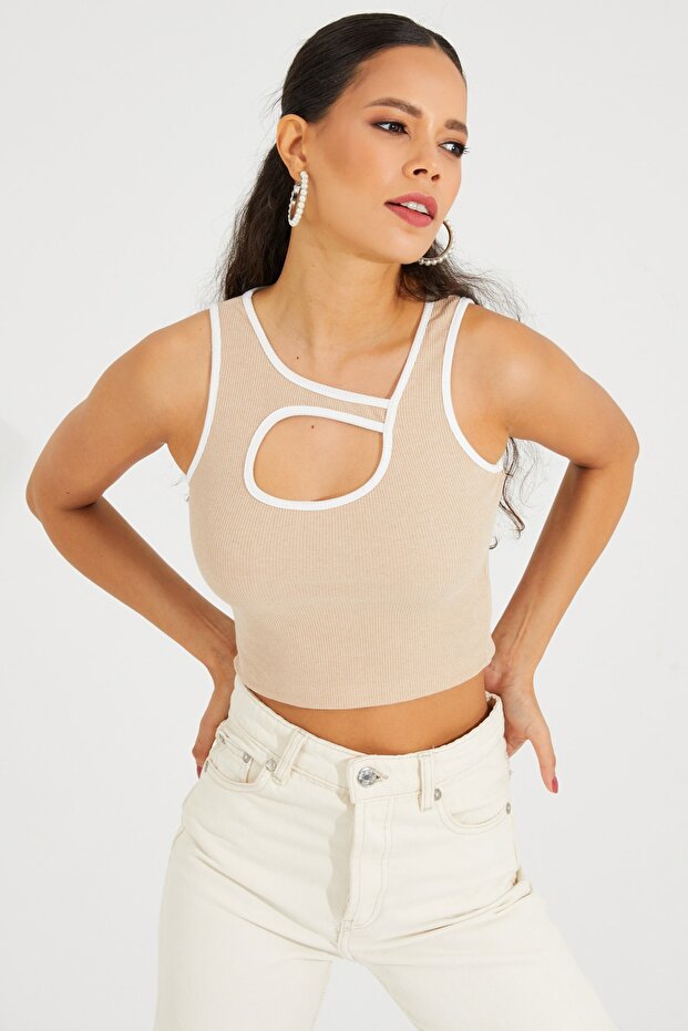 Women's Camel Window Piped Crop Blouse KZ2446