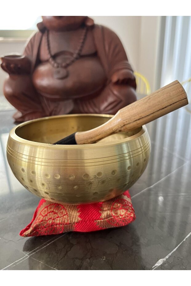 14 cm Diameter Brass Tibetan Sound Bowl - Red Pillow and Mallet Set