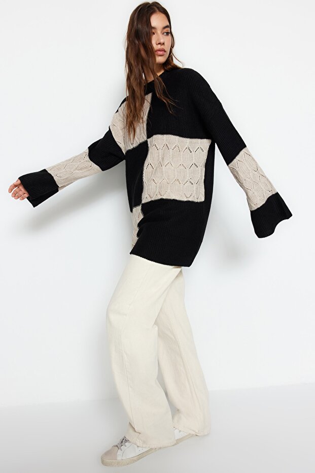 Black Openwork/Perforated Color Block Knitted Knitwear Sweater TCTAW24AK00055 - 3