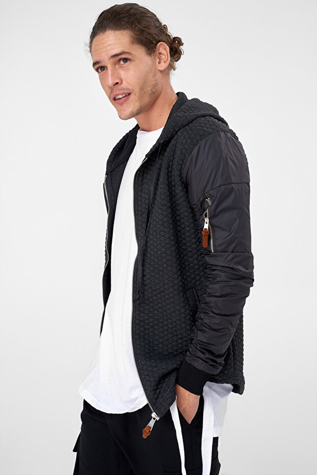 Eksi 1 Siyah Erkek Sweatshirt-Dokulu Kumaş Panelli Kolu Büzgülü Kapüşonlu Street-Style - 4