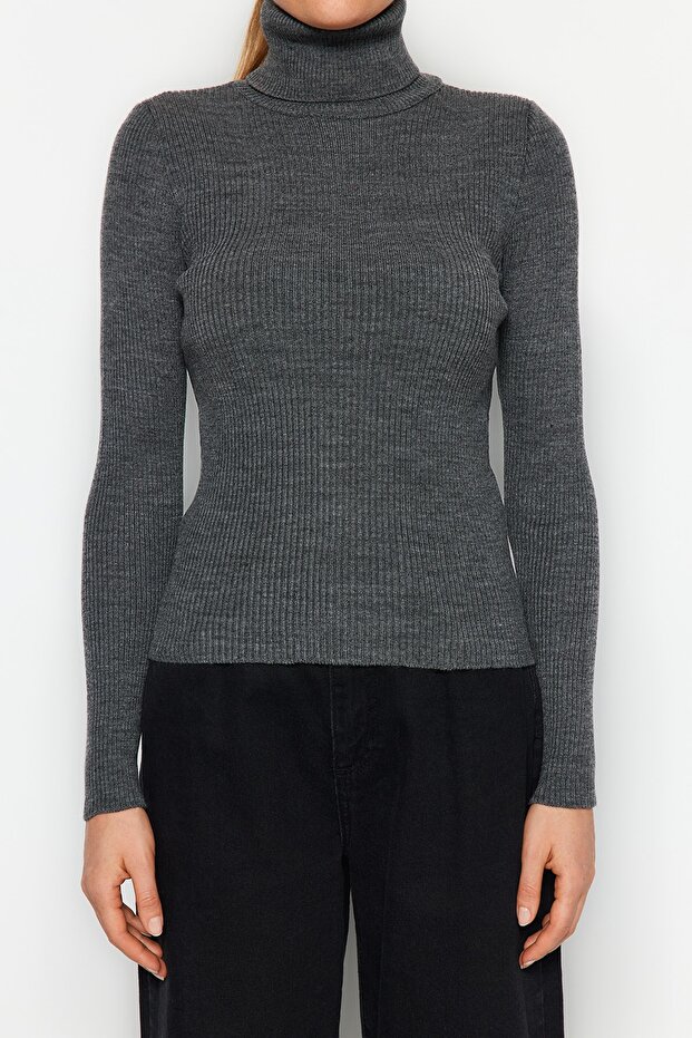 Rollkragenpullover in Anthrazit – TWOAW21KZ1279 - 5