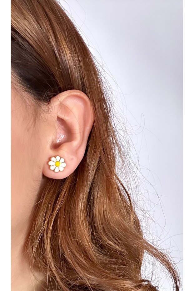 Women's White Daisy Figured Earrings