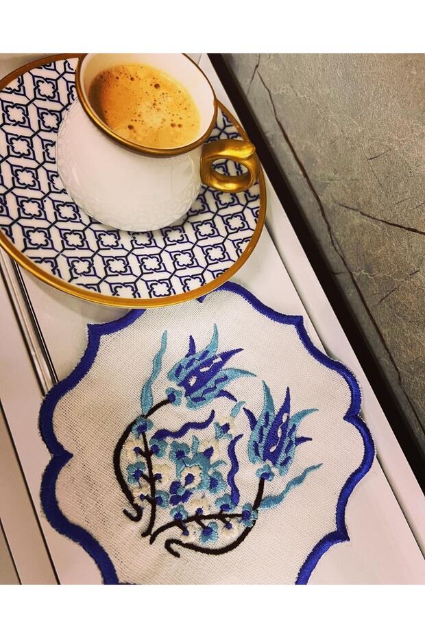 Karaca Model Cocktail Napkin Embroidered